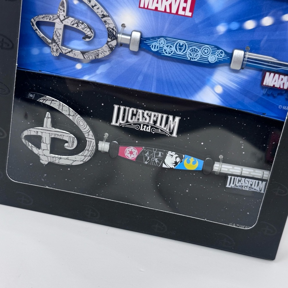 Walt Disney Studios Starter Key Collection NEW - Picture 2 of 7